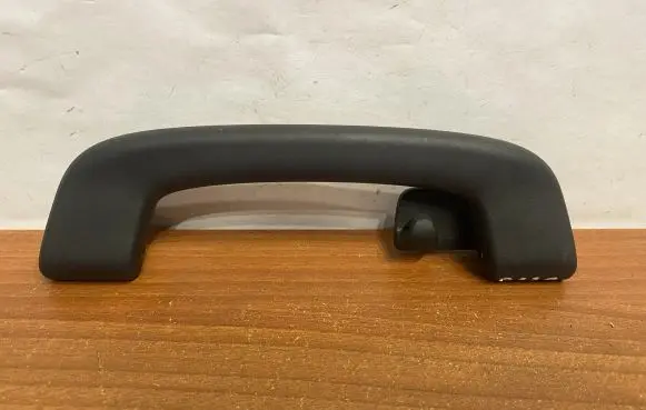 BMW 1 F40 Rear interior roof grab handle B239