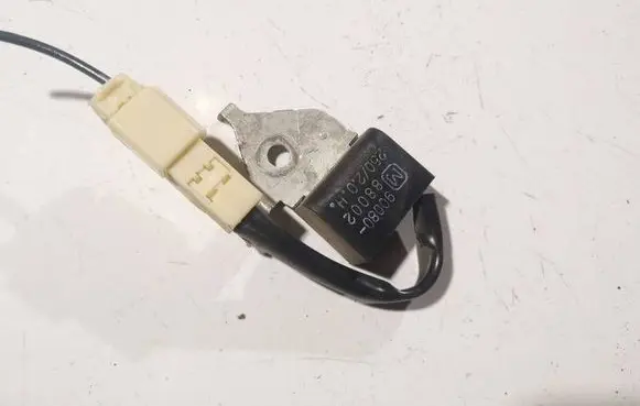 Antenna control unit