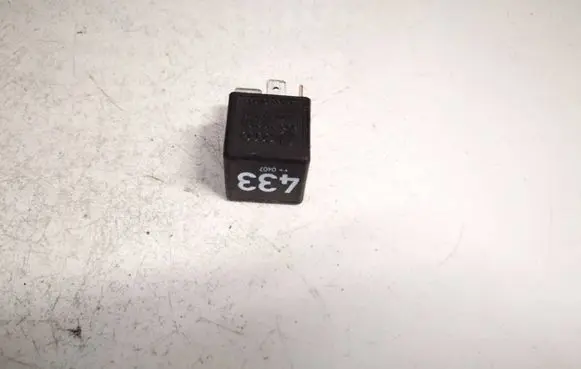 Volkswagen Golf V Other relay 3d0951253a v23134-b59-x418