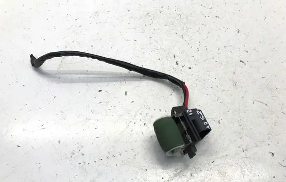 MG ZS Coolant fan relay RY5592188
