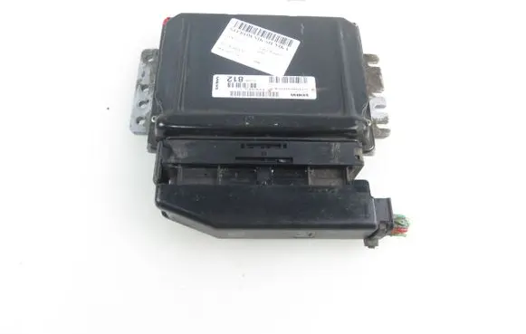 Volvo S40, V40 Engine control unit/module P30616812 S110602005A