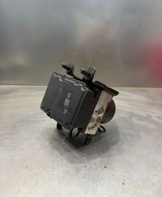 Volkswagen Caddy ABS Pump 2K0907379D 10061933301 10096103173