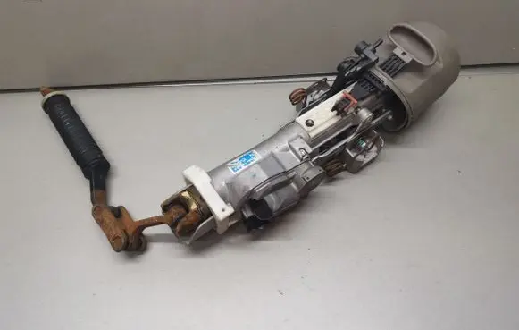 Mercedes-Benz E W210 Steering wheel axle A2104620305