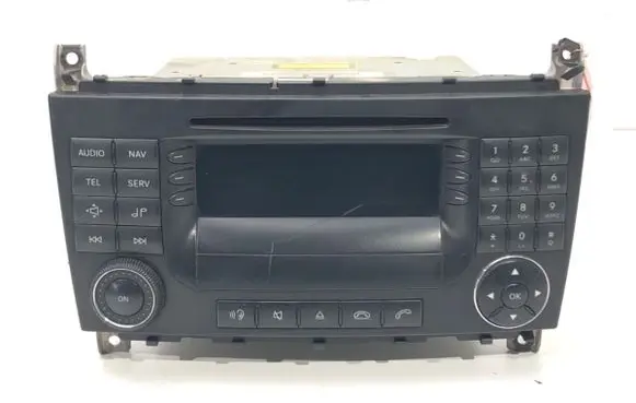 Mercedes-Benz C AMG W203 Radio/CD/DVD/GPS head unit A2038703489
