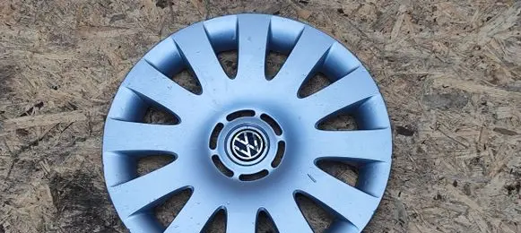 BMW 1 E81 E87 R16 wheel hub/cap/trim 6761340 36136761340