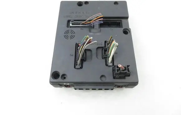 Renault Megane I Central body control module 8200029340B S108502510D