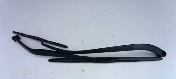 KIA Sportage Front wiper blade arm