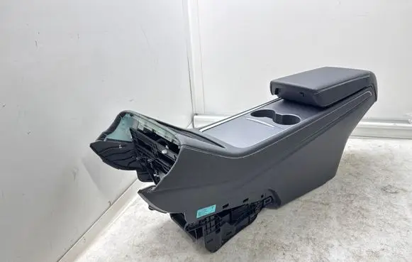 Tesla Model Y Center console 175550162F DD023203100050