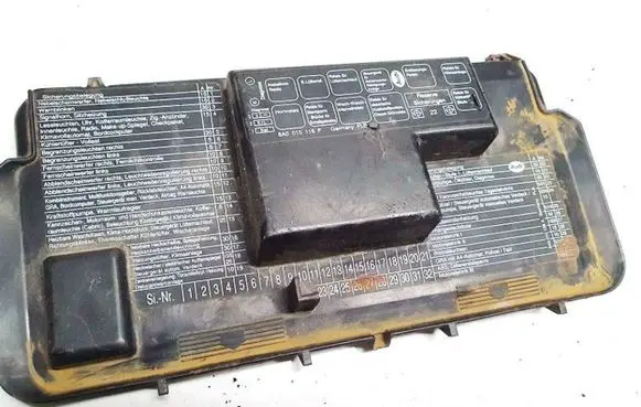 Audi 80 90 S2 B4 Fuse box cover 8A0941801