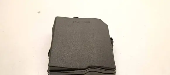Toyota Yaris Cross Fuse box cover 826620D760