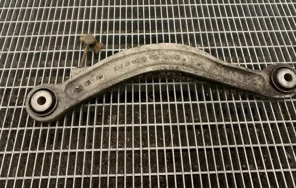 Mercedes-Benz C W204 Rear upper control arm/wishbone