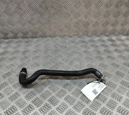 Volvo XC40 Engine coolant pipe/hose 32339834