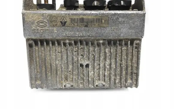 Renault Laguna II Engine control unit/module 7700106070