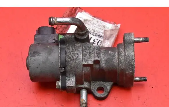 Toyota Corolla E120 E130 EGR valve 25620-33030