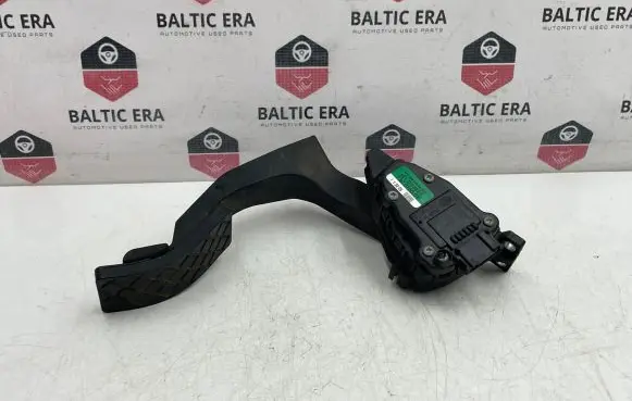 Audi A8 S8 D3 4E Accelerator throttle pedal 4E1723523E F30015601 6PV00802642