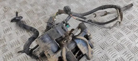 Ford Kuga II Rear brake caliper GV61-2D250-B