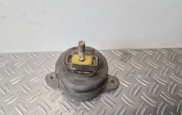 Audi A8 S8 D3 4E Gearbox mount 4E0399151AR