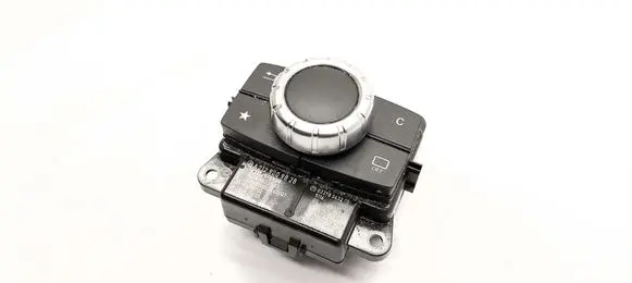 Mercedes-Benz E W212 Head unit multimedia control A2129009828
