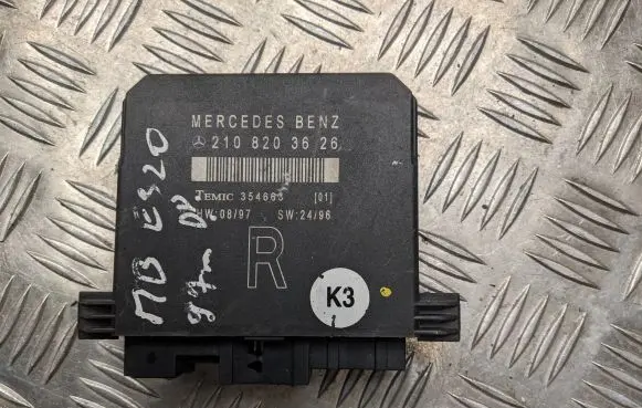 Mercedes-Benz E W210 Door control unit/module 2108203626 354663