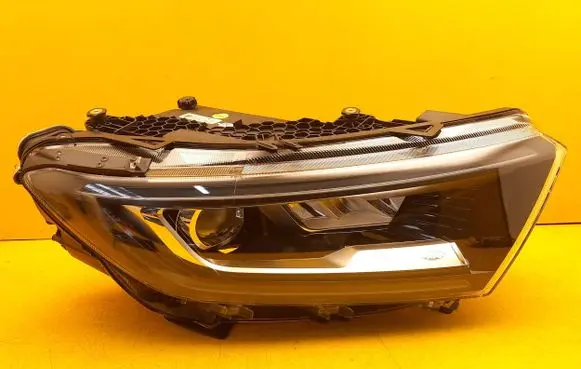 Ford Transit Custom Headlight/headlamp 2KF941774A