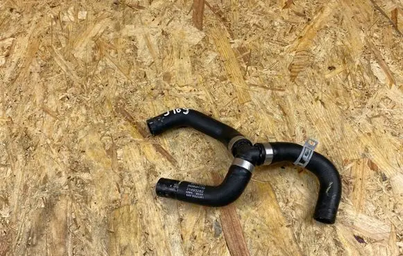 Volvo XC90 Engine coolant pipe/hose 31493282 8888991155