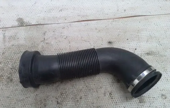 Opel Astra J Air intake hose/pipe 13254633 1039896S01 315875880