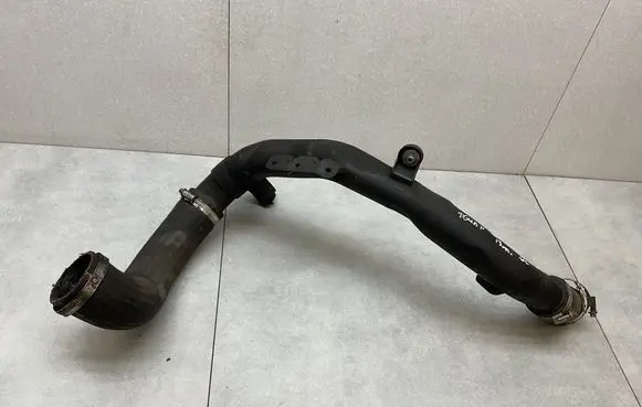Intercooler hose/pipe