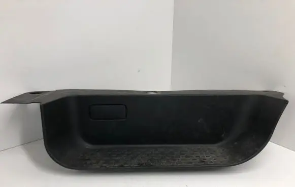 Opel Vivaro Front sill trim cover 769518239R 93450152