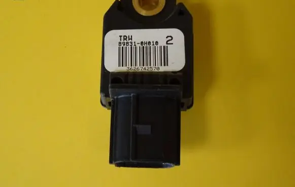 Toyota Yaris Airbag deployment crash/impact sensor 89831-0H010