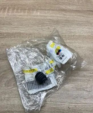 Volkswagen Tiguan Hood Support Bracket (s) 3B0823499B RUBBERSTOPER