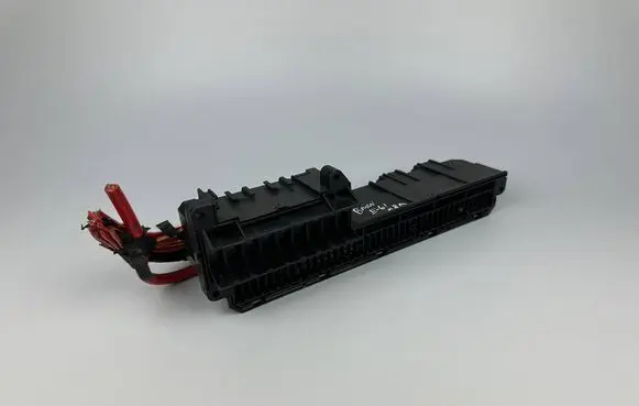 BMW 5 E60 E61 Fuse module 6957330 695733002