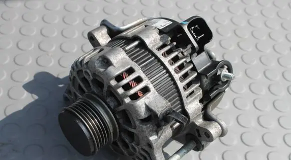 KIA Optima Generator/alternator 37300-2A910 373002A910 ALTERNATOR-1.7CRDI