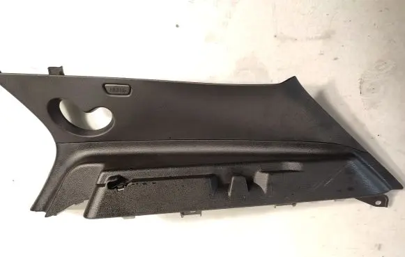 BMW X2 F39 (D) pillar trim (bottom) 7426402
