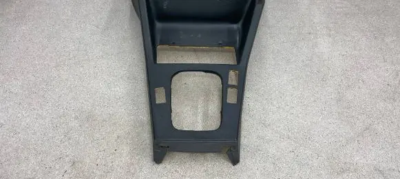 BMW 3 E30 Center console 1941830 51161941830 1884244