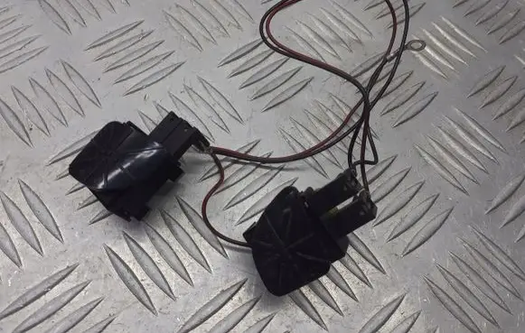 Chevrolet Aveo Steering wheel buttons/switches 
