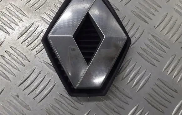 Renault Megane II Other badges/marks 8200115115