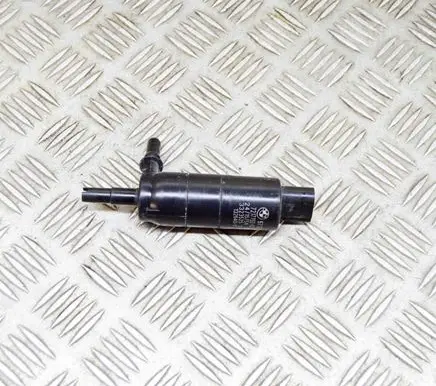 BMW M4 F82 F83 Headlight washer pump 7217792