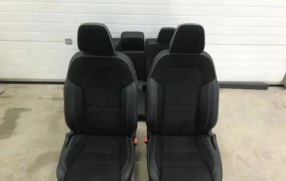 Seat set