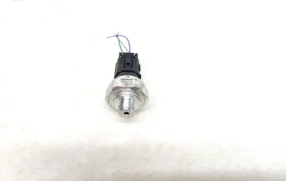 Toyota Prius (XW50) Air conditioning (A/C) pressure sensor 4990008880