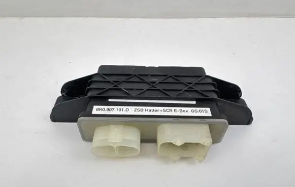 Audi Q5 SQ5 8R Adblue control unit 8R0907101D