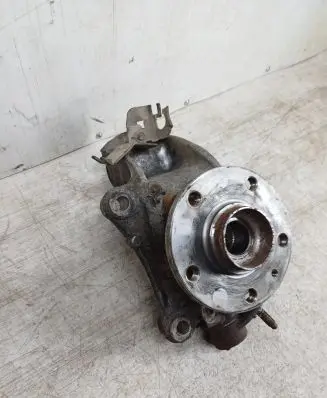 Volkswagen PASSAT B6 Front wheel hub 3C0407257F 92W00P