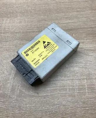 BMW 5 E60 E61 Central console control unit 9113064