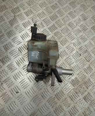 Volkswagen PASSAT B6 Master brake cylinder