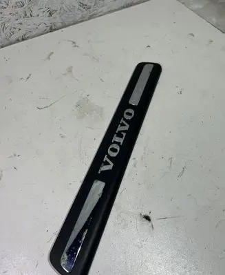 Volvo S80 Rear sill trim cover 8659961