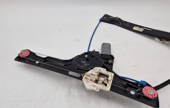 Mini One - Cooper F56 F55 Front door window regulator with motor 7320277 13262410