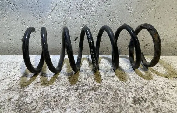 Ford Mondeo MK IV Rear coil spring