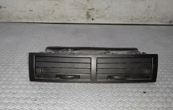 Dash center air vent grill