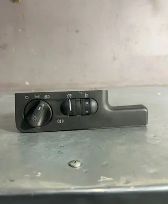 Volkswagen PASSAT B4 Light switch 3A1941531E 04051304