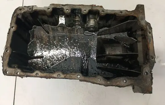 Chrysler Sebring (JS) Oil sump 03G103603AA