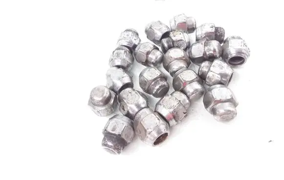 Nissan Pulsar Nuts/bolts 